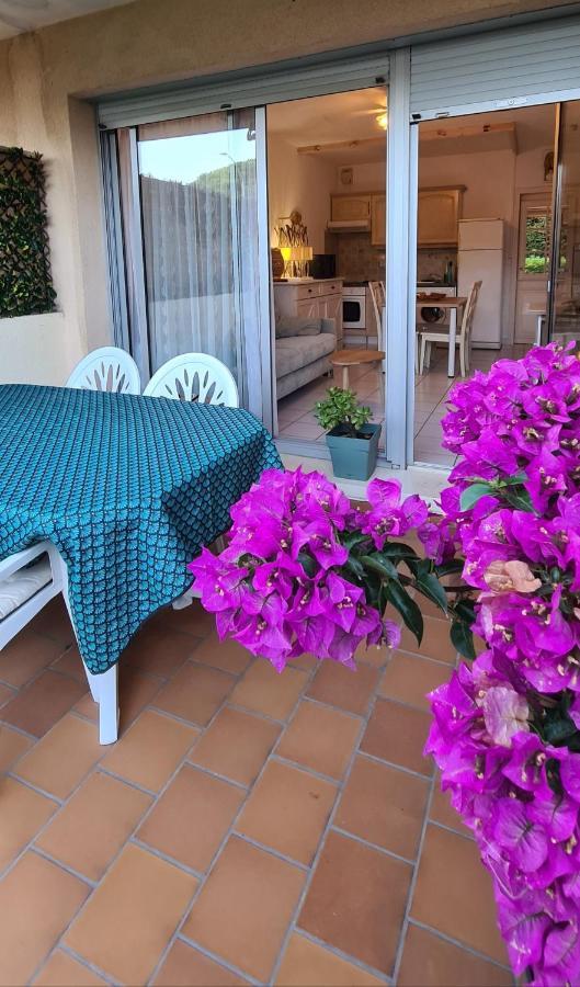 Le Tamaya Plage Charmant T2 En Rez De Jardin A 2 Pas D Une Belle Plage De Toutes Commodites Et Centre Ville Port Cavalaire-sur-Mer Buitenkant foto